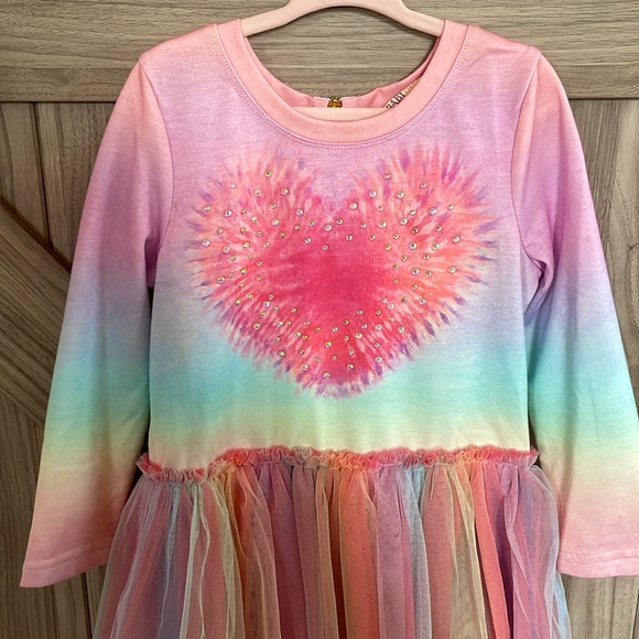 Baby Sara toddler girl size 4 heart dress, lined, with tulle. - Picture 2 of 6